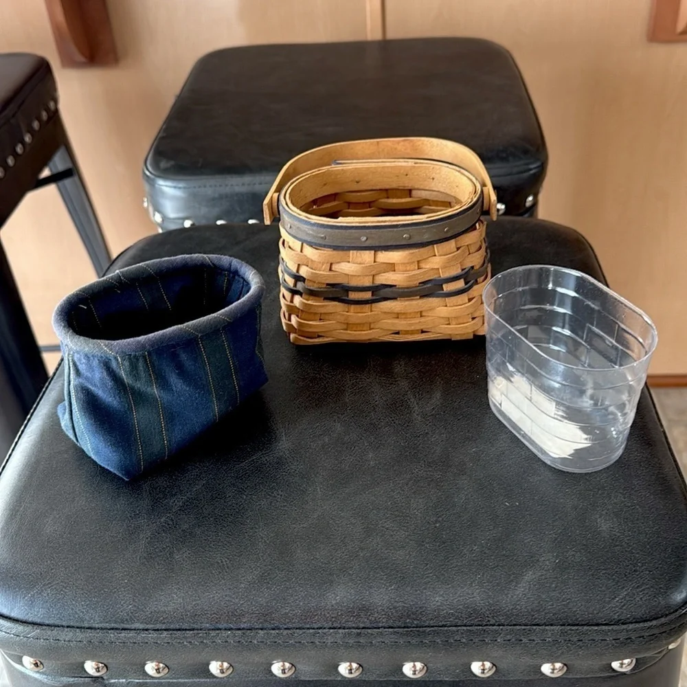Longaberger Collectors Club 2003 Renewal Basket Combo
